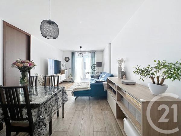 Appartement F3 à vendre  3 pièces - 63,04 m 2   LIVRY GARGAN  - 93