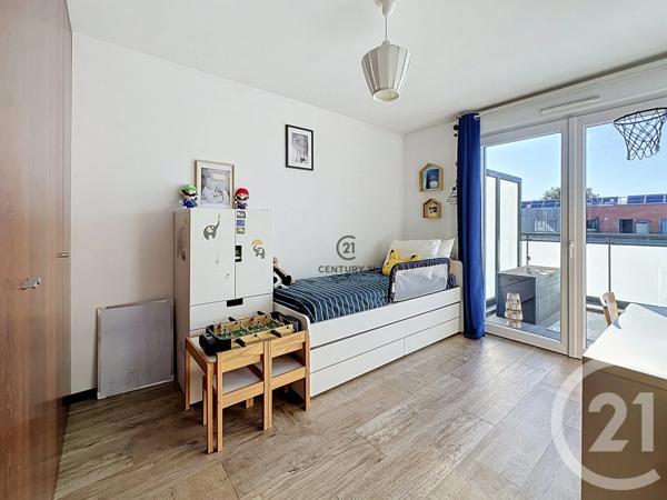 Appartement F3 à vendre  3 pièces - 63,04 m 2   LIVRY GARGAN  - 93