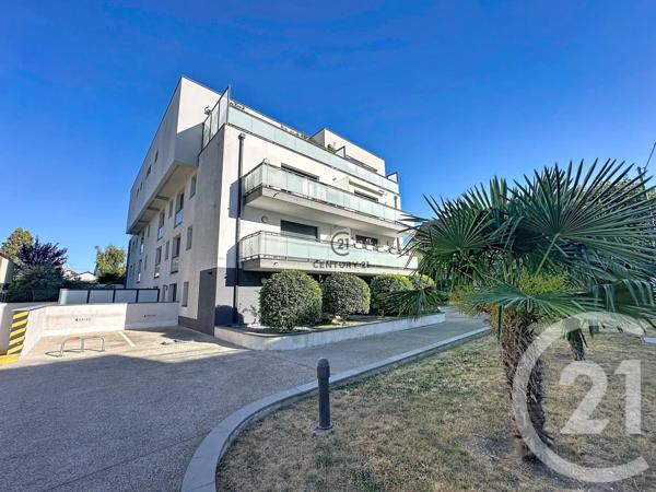 Appartement F3 à vendre  3 pièces - 63,04 m 2   LIVRY GARGAN  - 93