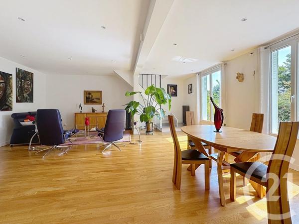 Maison à vendre  6 pièces - 170 m 2   ST MAUR DES FOSSES  - 94
