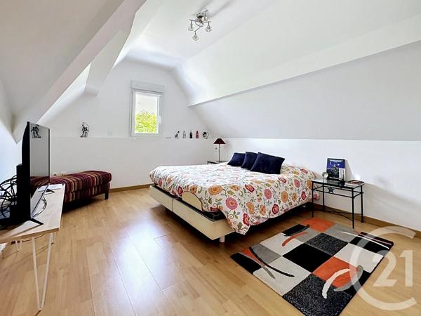 Maison à vendre  6 pièces - 170 m 2   ST MAUR DES FOSSES  - 94
