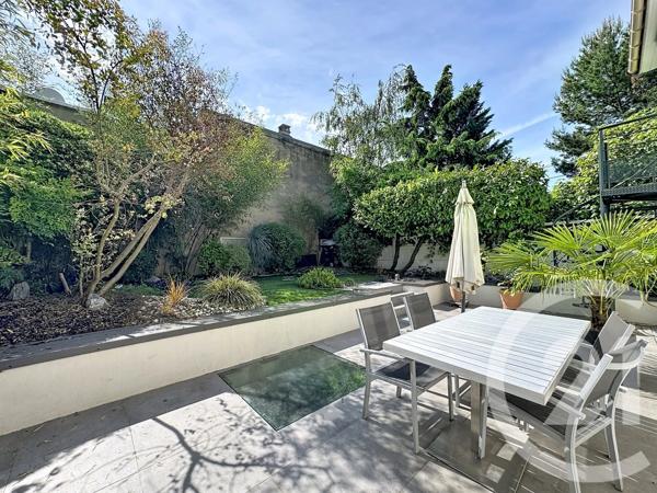 Maison à vendre  6 pièces - 170 m 2   ST MAUR DES FOSSES  - 94