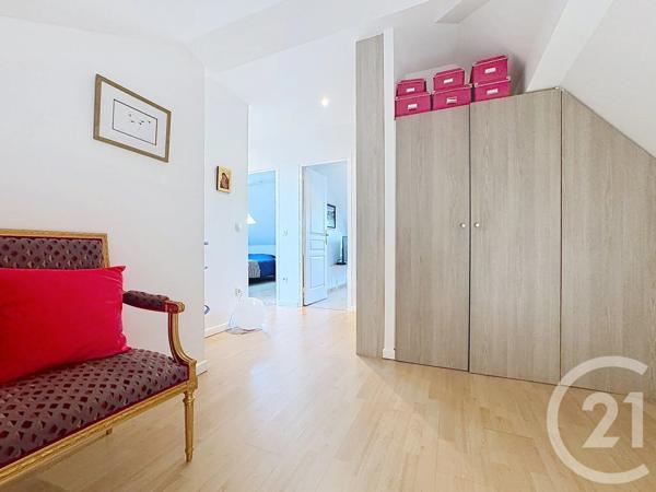 Maison à vendre  6 pièces - 170 m 2   ST MAUR DES FOSSES  - 94