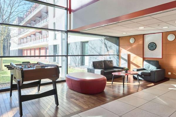 INVESTISSEMENT LOCATIF – ST CYR L’ÉCOLE – Résidence Affaires Zenitude Versailles Saint-Cyr-l’École – 6.01 % de rentabilité