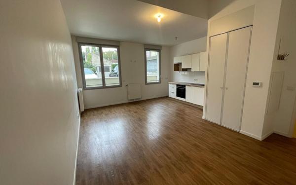 Appartement à vendre    1 pièce • 33,61 m2 Orly