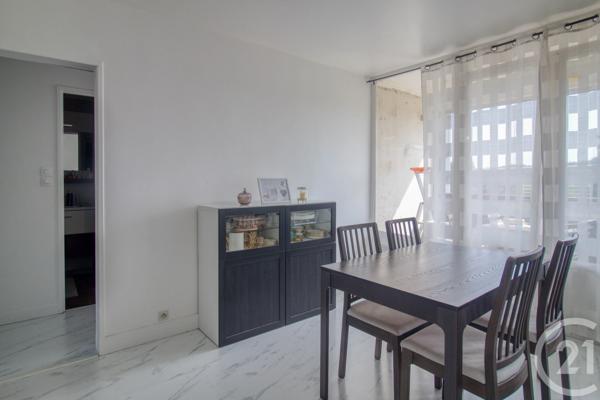 Appartement F4 à vendre  4 pièces - 81,88 m 2   ERMONT  - 95