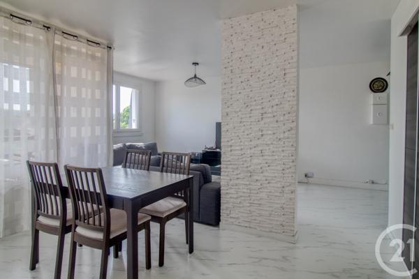 Appartement F4 à vendre  4 pièces - 81,88 m 2   ERMONT  - 95