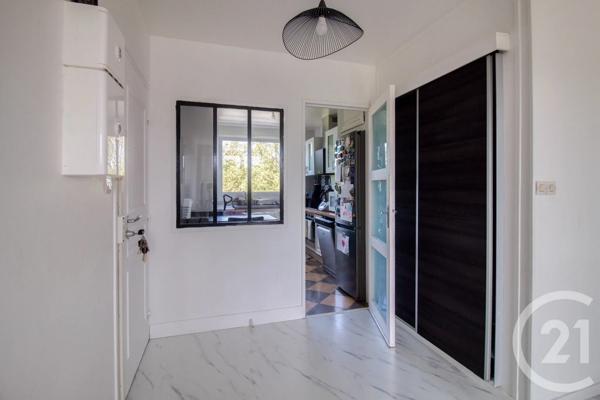 Appartement F4 à vendre  4 pièces - 81,88 m 2   ERMONT  - 95