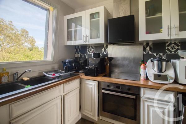 Appartement F4 à vendre  4 pièces - 81,88 m 2   ERMONT  - 95
