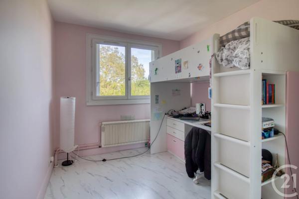 Appartement F4 à vendre  4 pièces - 81,88 m 2   ERMONT  - 95