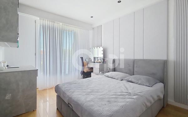 Appartement à vendre    4 pièces • 72,91 m2 Antibes