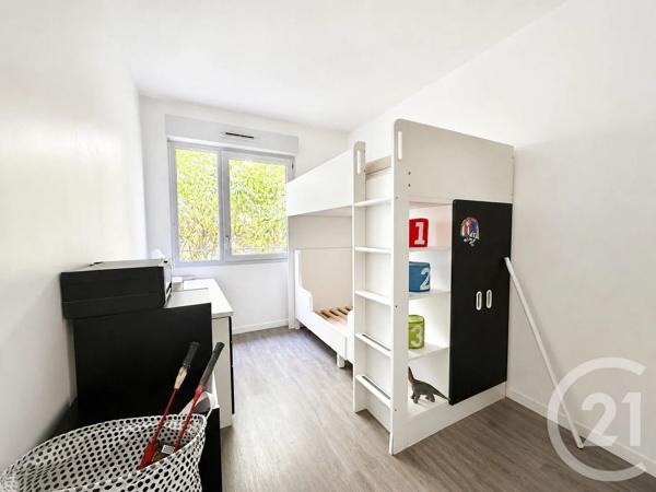 Appartement à vendre  3 pièces - 56,94 m 2   SEVRAN  - 93