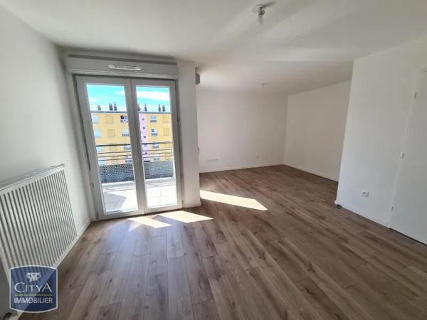 Appartement à louer 3 pièces 62.4m² Plaisir (78370)