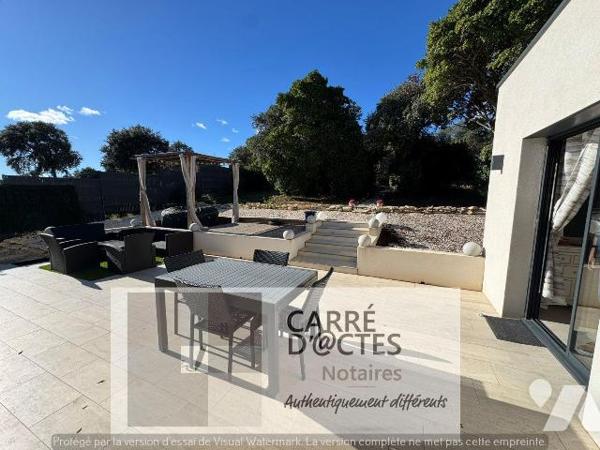 Les Notaires Associés CARRE D'@CTES vous proposent : Cette Villa récente et moderne achevée en ...