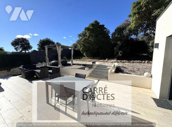 Les Notaires Associés CARRE D'@CTES vous proposent : Cette Villa récente et moderne achevée en ...