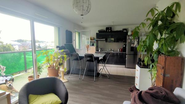 SAINT AVE Appartement 3 pièces 65 m²