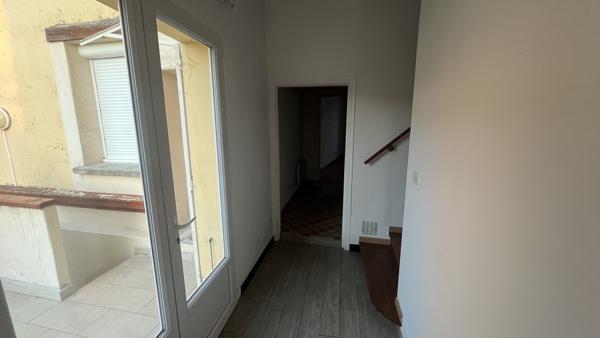 Appartement T3 de 61 m² à louer à Grisolles