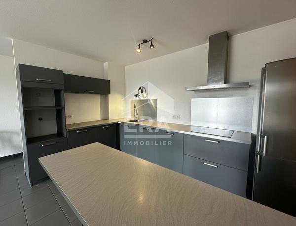 Appartement 2 pièces à vendre à Bastia avec vue mer et grande terrasse!