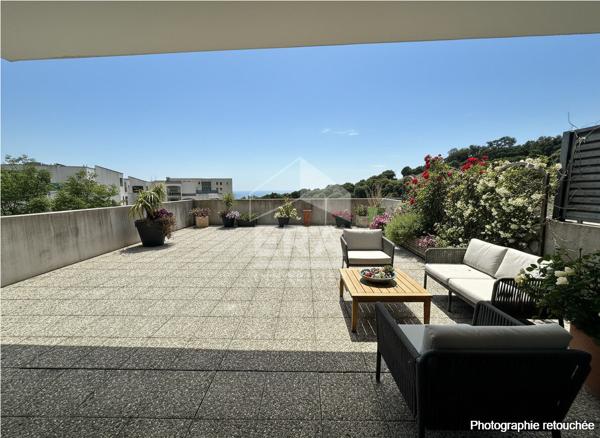Appartement 2 pièces à vendre à Bastia avec vue mer et grande terrasse!