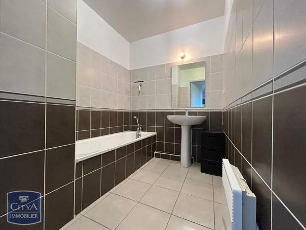 Appartement à louer 4 pièces 89.44m² Saint-Raphaël (83700)