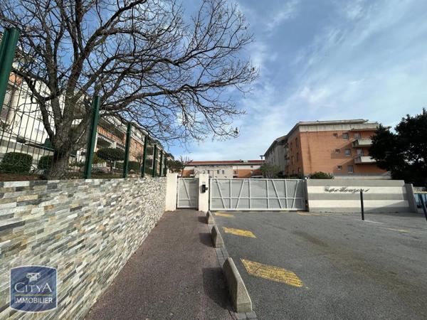 Appartement à louer 4 pièces 80m²