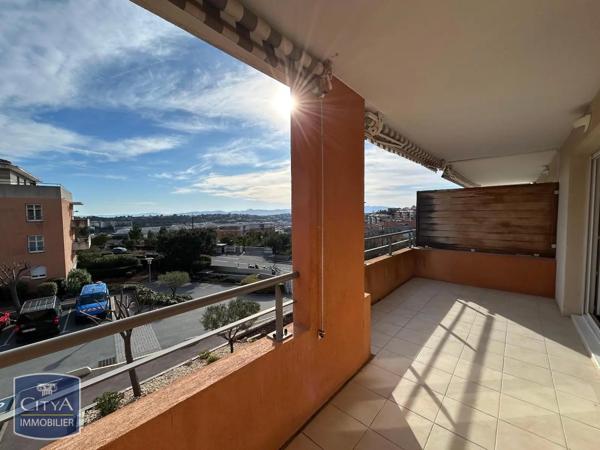 Appartement à louer 4 pièces 89.44m² Saint-Raphaël (83700)