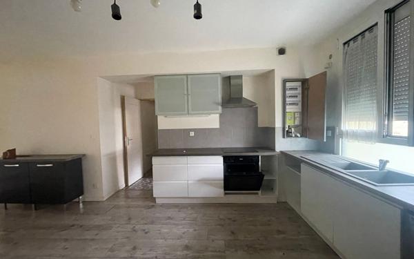 Appartement à louer    3 pièces • 50 m2 Étampes