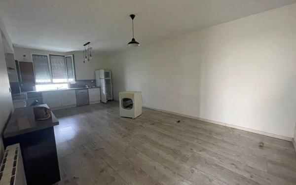 Appartement à louer    3 pièces • 50 m2 Étampes