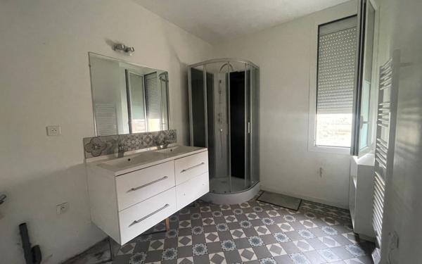 Appartement à louer    3 pièces • 50 m2 Étampes