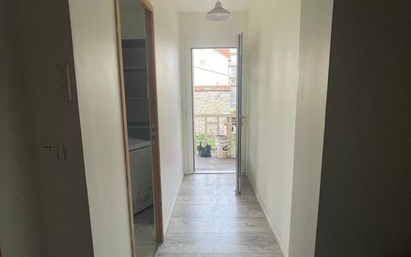 Appartement à louer    3 pièces • 50 m2 Étampes