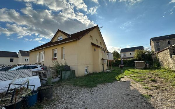 Appartement à louer    3 pièces • 50 m2 Étampes