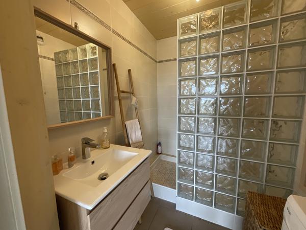 Appartement Type 4 de 71m² au dernier étage + garage 22m² + cave quartier Chantereine