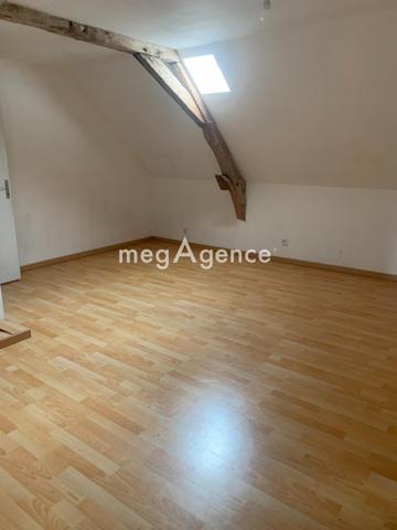 Maison à BAUGE-EN-ANJOU, 49150 - 6 pièces 109m²