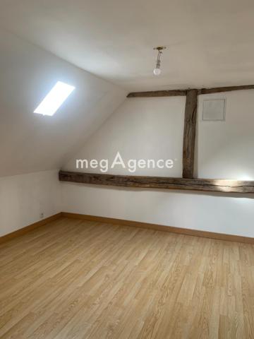 Maison à BAUGE-EN-ANJOU, 49150 - 6 pièces 109m²