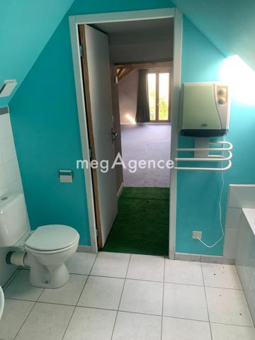 Maison à BAUGE-EN-ANJOU, 49150 - 6 pièces 109m²