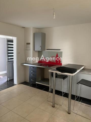 Maison à BAUGE-EN-ANJOU, 49150 - 6 pièces 109m²