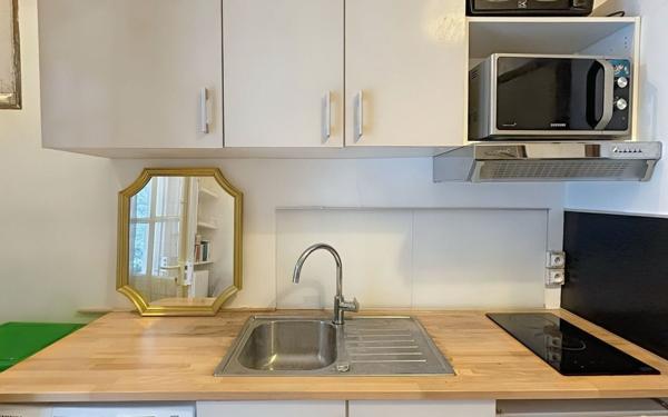 Appartement à vendre    2 pièces • 17,20 m2 Paris 15