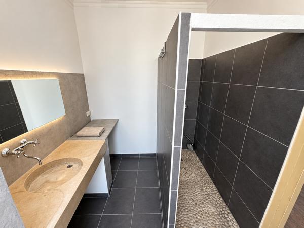 Appartement avec dépendance et Grande Terrasse