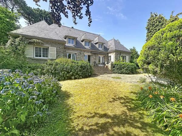 Achat - Maison Larmor-Plage 56260 9 pièces 259 m 2 2679 m 2