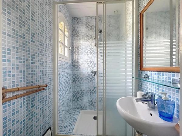 Achat - Maison Larmor-Plage 56260 9 pièces 259 m 2 2679 m 2