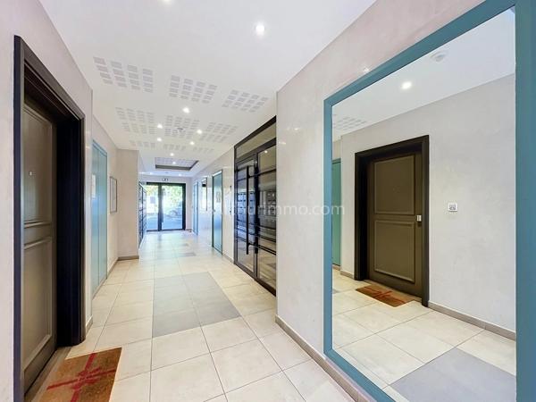 Vente                                                      Appartement
                        
                     1 pièces                      22 m2                     à Crosne