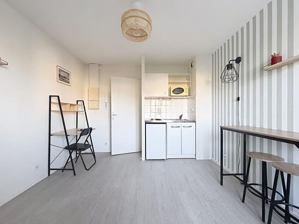A LOUER Studio meublé 18.23 m² proche UCO
