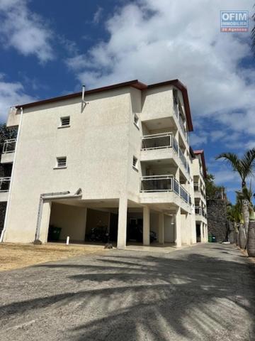 A LOUER Appartement F4 La saline les hauts