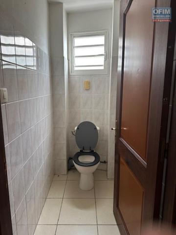 A LOUER Appartement F4 La saline les hauts