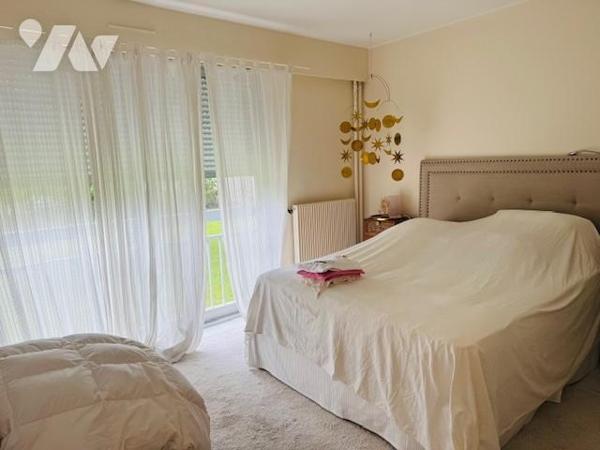 NEUILLY SUR SEINE - QUARTIER BOIS - PONT NEUILLY - GRAND 2 PIECES LOUE. 70 m² 