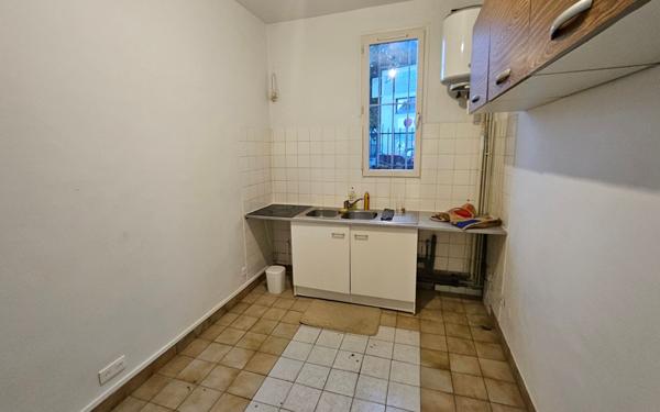 Immeuble à vendre    2 pièces •  Saint-Denis