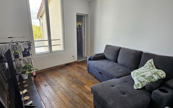 Immeuble à vendre    2 pièces •  Saint-Denis