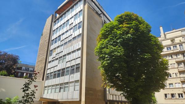 Appartement 3 pièces 95 M² PARIS 16