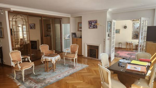 Appartement 3 pièces 95 M² PARIS 16