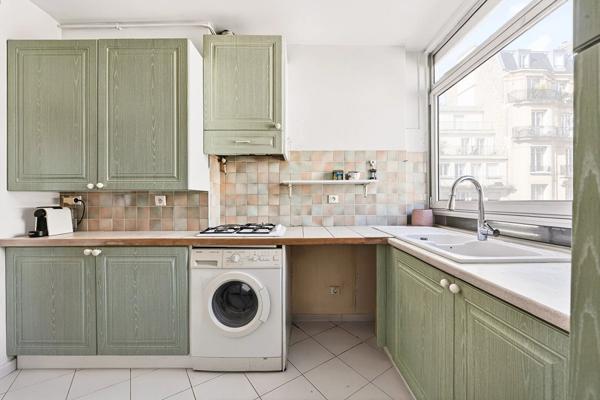 Appartement 3 pièces 95 M² PARIS 16